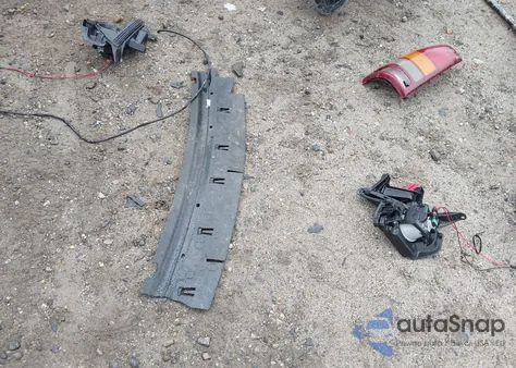 2015 Toyota Highlander Le V6 from USA, damaged, VIN 5TDBKRFH6FS145117